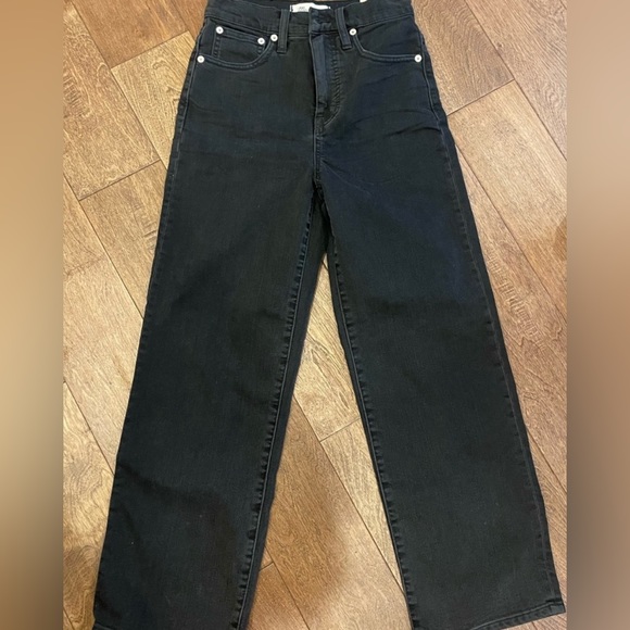 Madewell Slim Wide-Leg Jeans in Lunar Wash - Picture 5 of 8